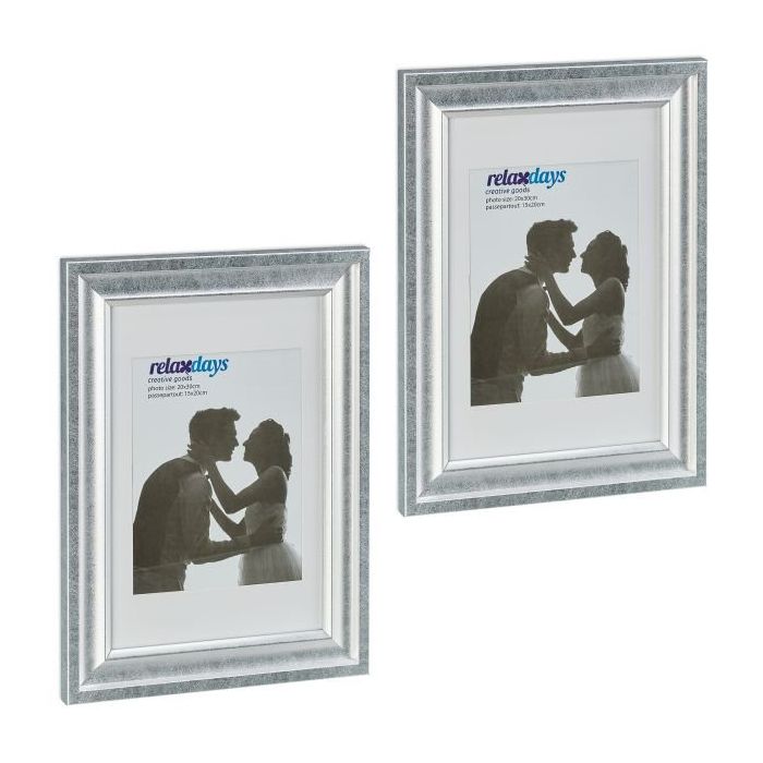 Rinkinys iš 2 nuotraukų rėmelių 36,5x26,5x2cm., sidabrinės spalvos