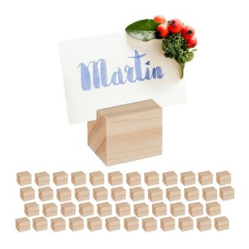 Rinkinys iš 48 medinių kortelių/vizitinių laikiklių 3x3,5x3 cm., šviesiai rudos spalvos