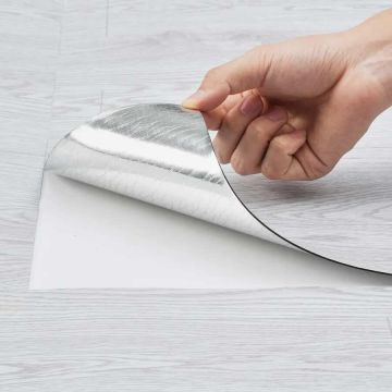 Lipnios vinilo grindų plytelės, 390 x 23,6 cm, 1,5 mm, šviesiai pilkos medienos tekstūros