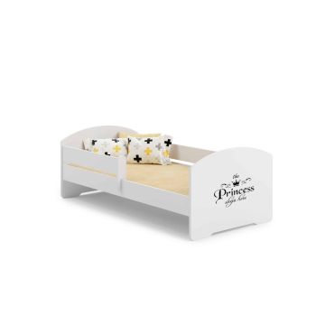 Детская кроватка Luk с матрасом и защитным бортиком, 144 см x 77 см x 56 см. Здесь спит принцесса.