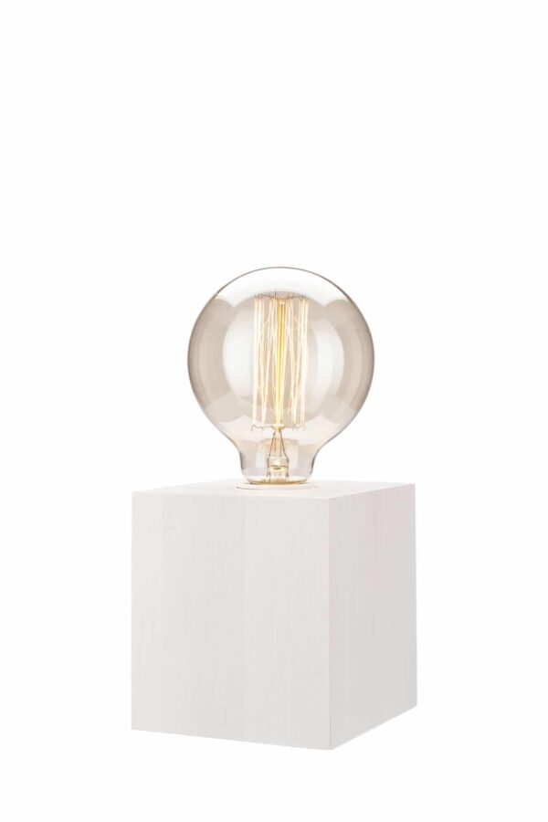 Skandinaviško stiliaus stalinis šviestuvas, baltos spalvos