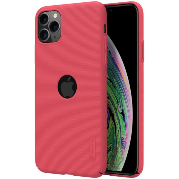 Nillkin Super Frosted Shield – Apple iPhone 11 Pro Max dėklas su iškirptu logotipu (ryškiai raudonas)