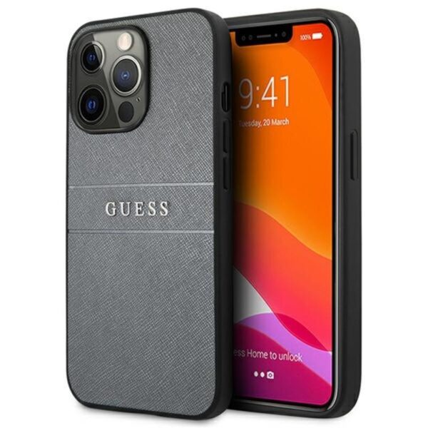 992BCB2D-456E-EC11-91AD-2CEA7FB072AA.jpg Guess Saffiano metalo logotipo juostelės – dėklas, skirtas iPhone 13 Pro (pilkas)