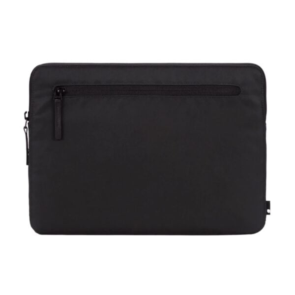 „Incase Compact Sleeve“ iš „Flight Nylon“ – „MacBook Pro“ 15 "/ 16" (juoda) įvorė