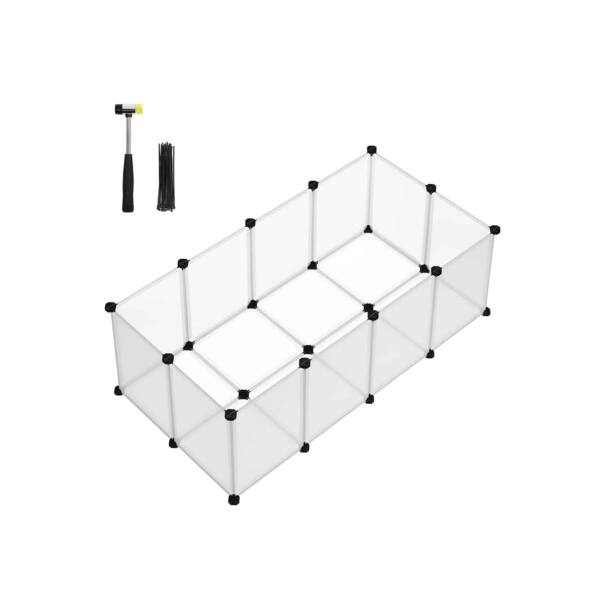 Gyvūnų aptvaras iš baltų plastikinių ploksčių, su grindų plokštėmis