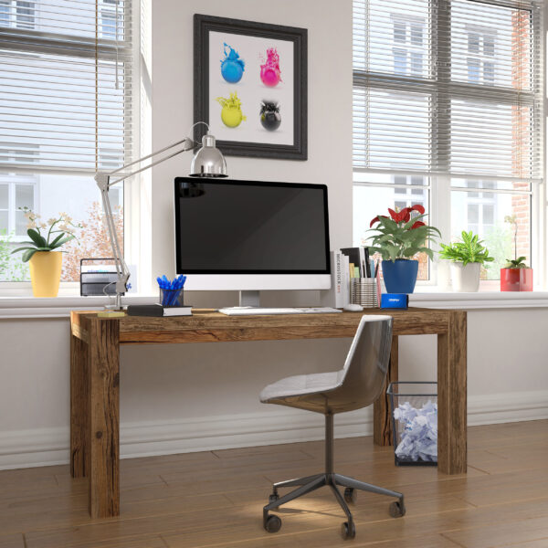 Schreibtisch im Home Office - Arbeitszimmer