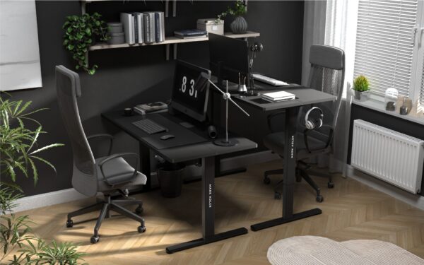 32034.jpg Rašomasis stalas Leader 7.4 Juodos spalvos