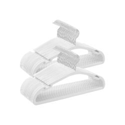 Rinkinys iš 50 drabužių pakabų, baltos spalvos