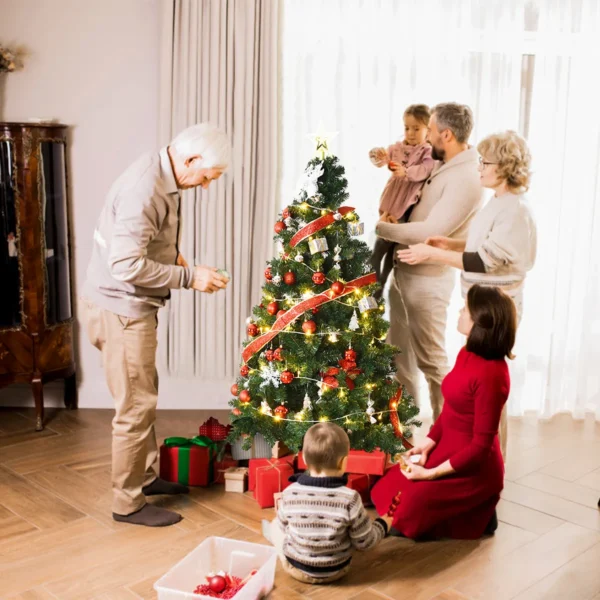 2_238.webp Dirbtinė eglė 75x150cm., žalios spalvos